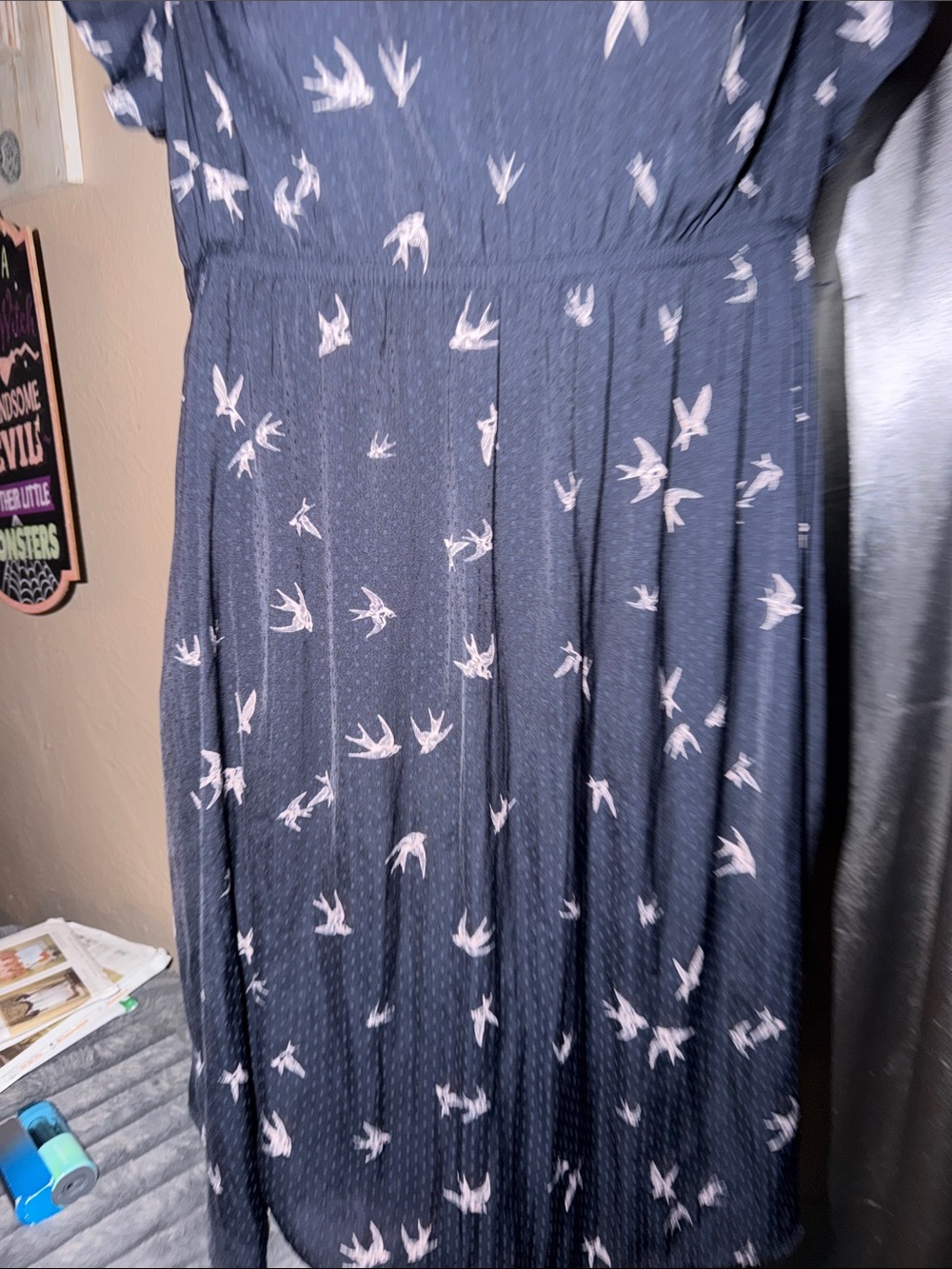 Women's Navy V-Neck Bird Swallow Y2K Print Dress H&M size medium - Picture 3 of 6
